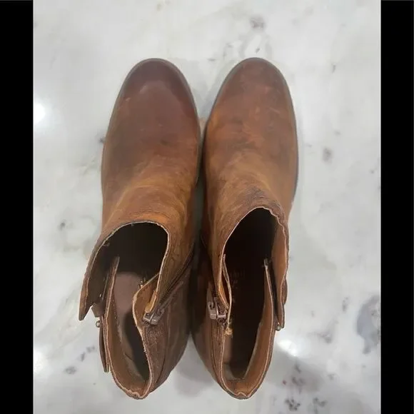 KORKS Sonya Ankle Bootie - Picture 10 of 16